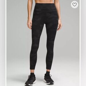 Lululemon Wunder Train High-Rise Tight 25" , black camo print , size 6